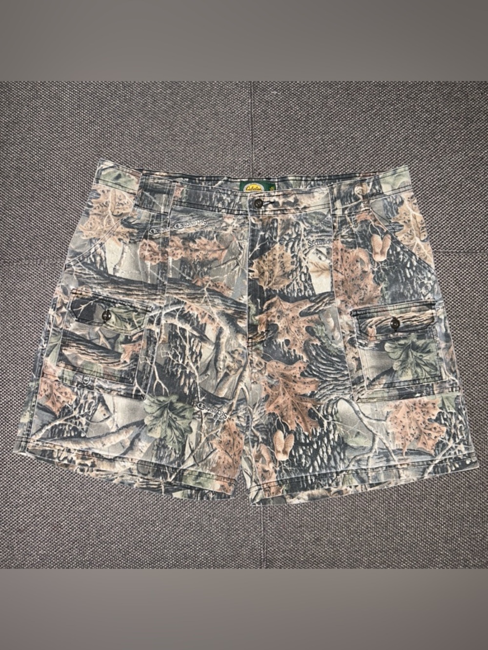 90s Realtree Camo Print Cargo Shorts - Multicolor